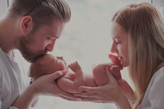 How to plan a sweet postpartum baby moon.